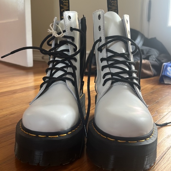 Dr. Martens Jadon Boot - White - Picture 2 of 6